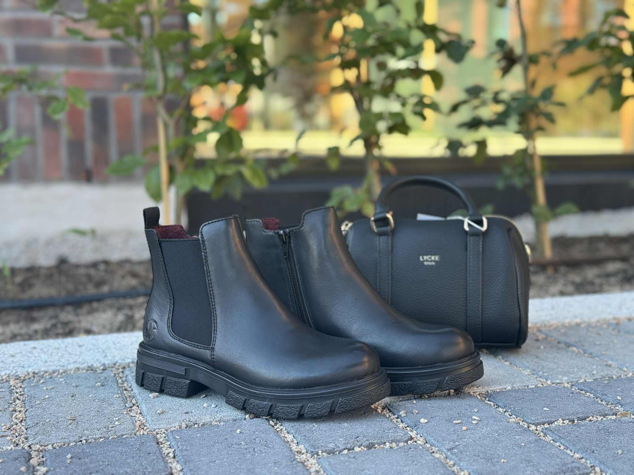 Kriho Sko og Vesker - Gressvik